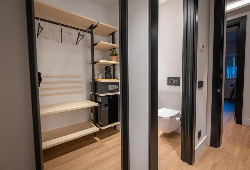 پانسیون Principe De Vergaras Lujo En El Centro De Logroño