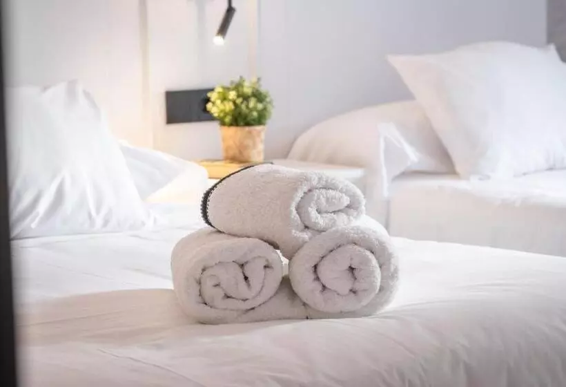 ペンション Principe De Vergaras Lujo En El Centro De Logroño