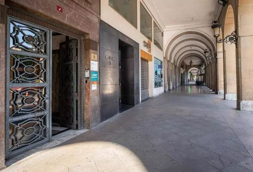 ペンション Principe De Vergaras Lujo En El Centro De Logroño