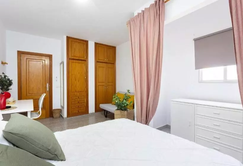 ペンション Eden Rentals 106 Surfy Stylish Bed&coffee Room