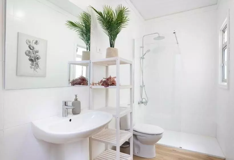 ペンション Eden Rentals 106 Surfy Stylish Bed&coffee Room
