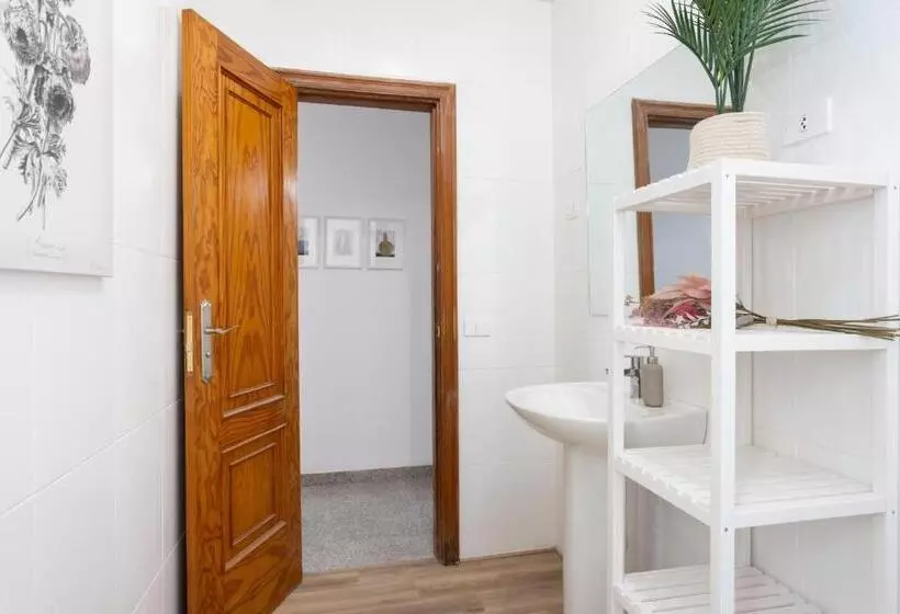 ペンション Eden Rentals 106 Surfy Stylish Bed&coffee Room
