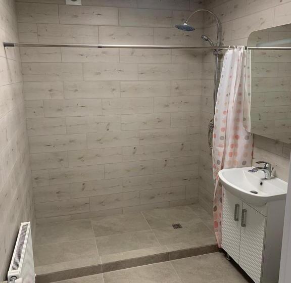 پانسیون Villa Roza Guest House