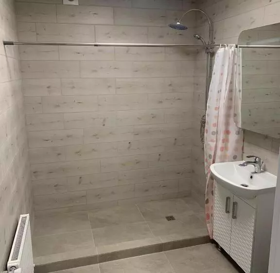 پانسیون Villa Roza Guest House