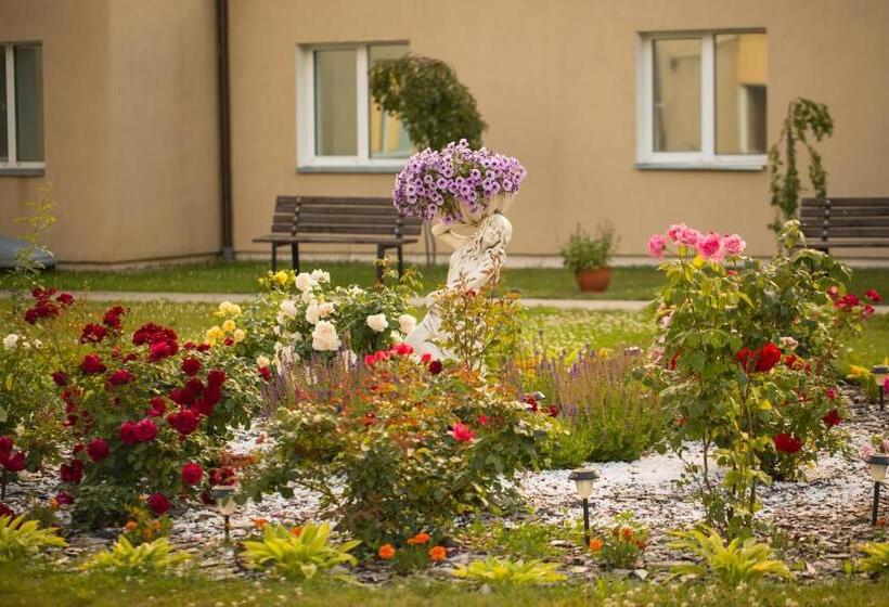 پانسیون Villa Roza Guest House