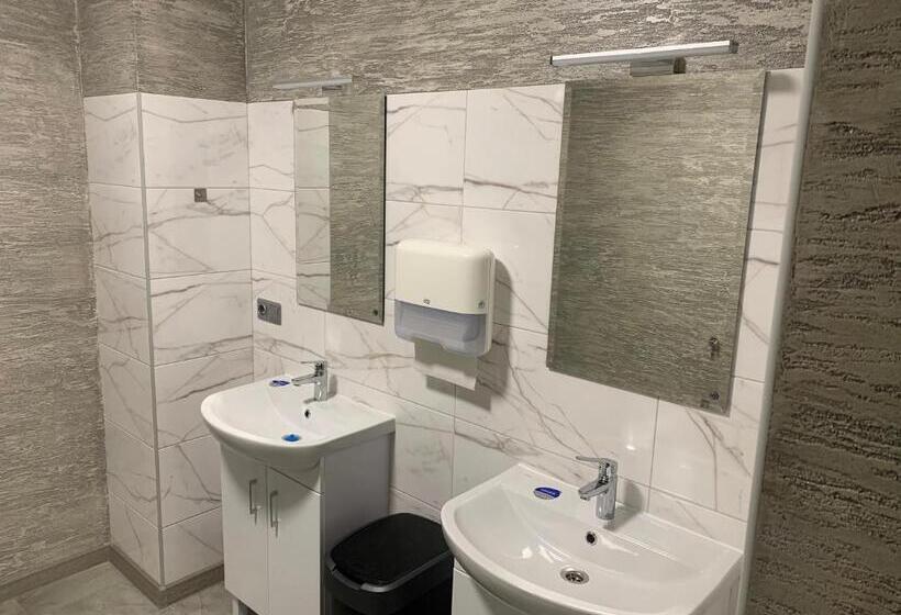 پانسیون Villa Roza Guest House