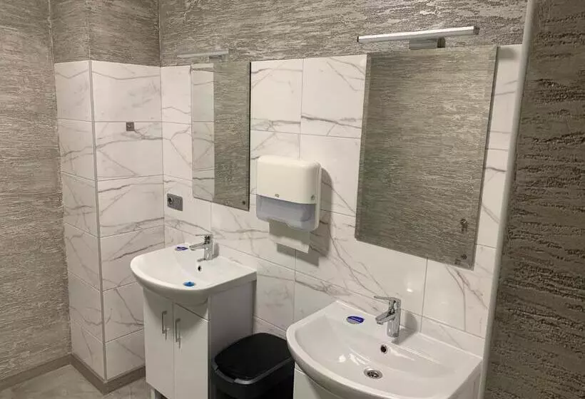 پانسیون Villa Roza Guest House