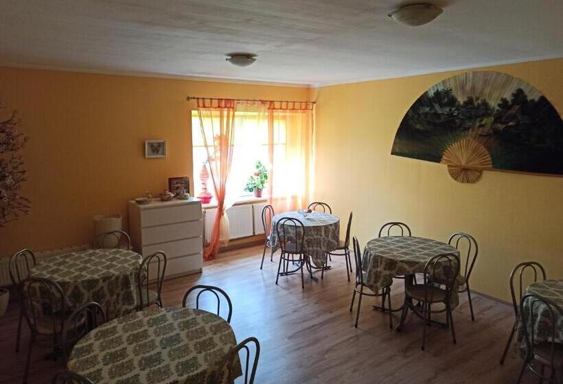 پانسیون Villa Roza Guest House