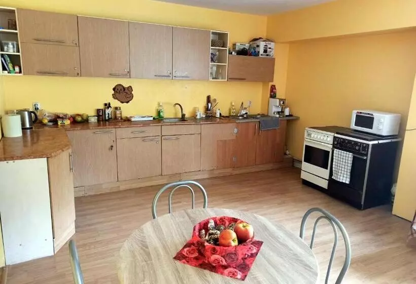پانسیون Villa Roza Guest House
