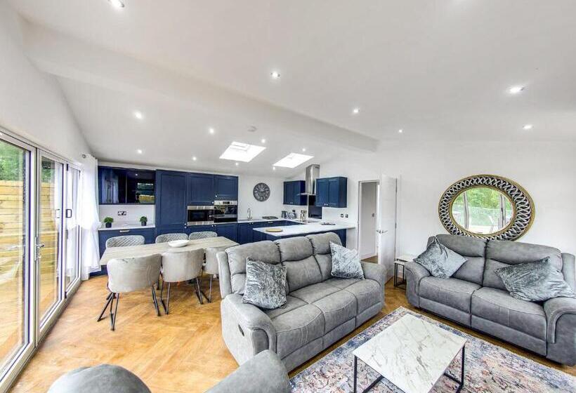 リゾートホテル Noahs Retreat