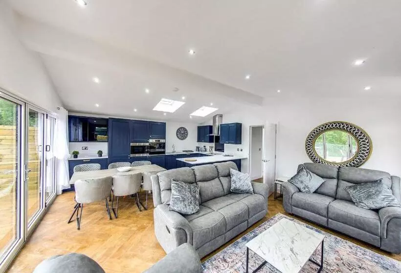 Lomakeskus Noahs Retreat