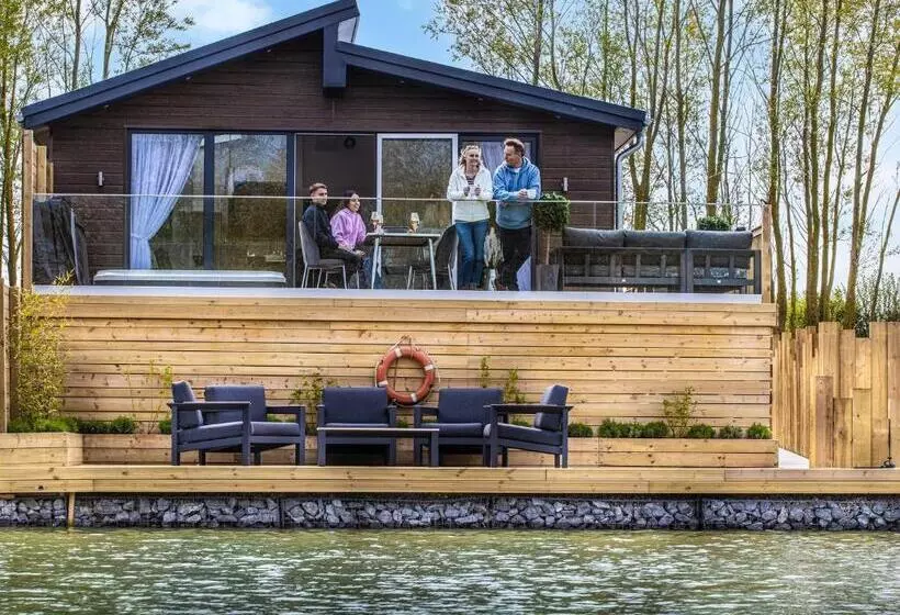 Lomakeskus Noahs Retreat