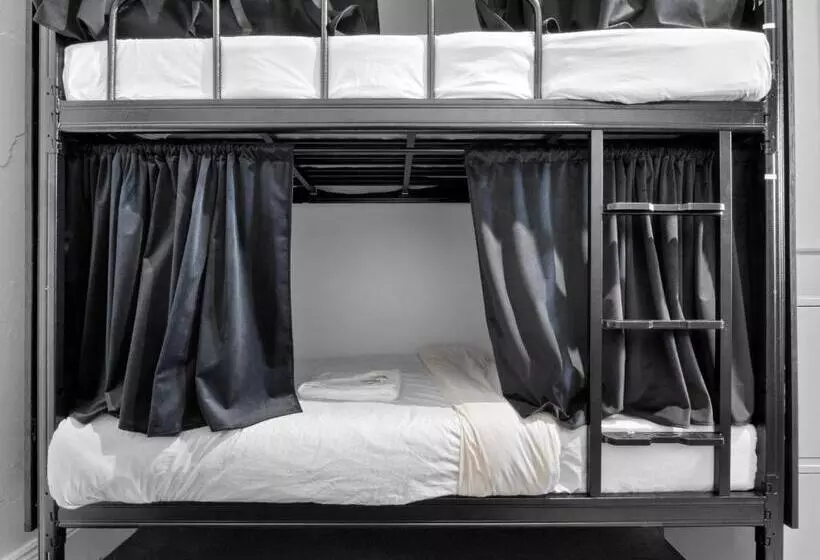 هاستل Azzurro Pod Hotel   City Darling Harbour