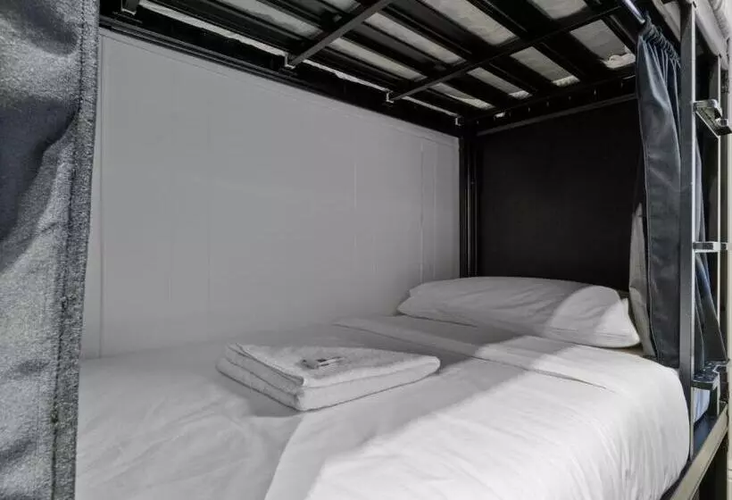 هاستل Azzurro Pod Hotel   City Darling Harbour