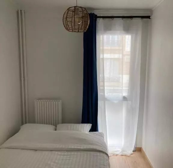 تختخواب و صبحانه Cosy Clichy Parc Salengro