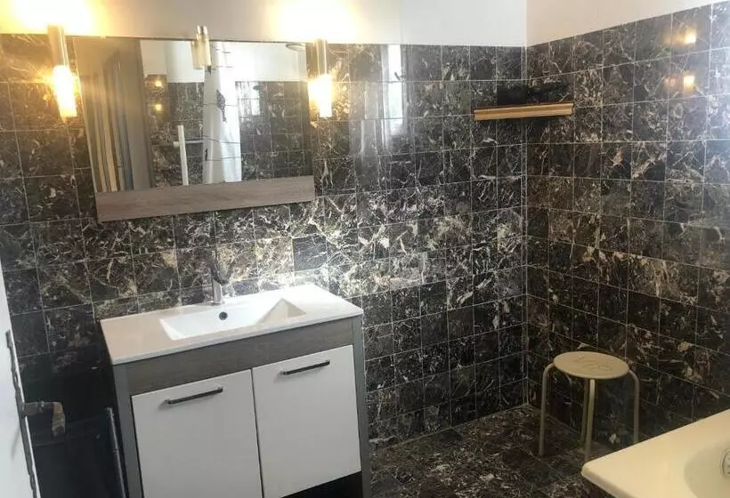ベッドアンドブレックファースト Chambre Volumineuse Du Rucher Natur Aile