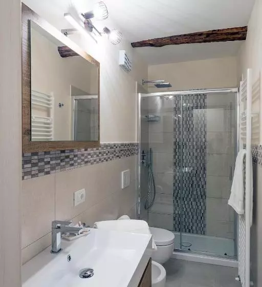 Aamiaismajoitus (B&B) Dimo  Rè