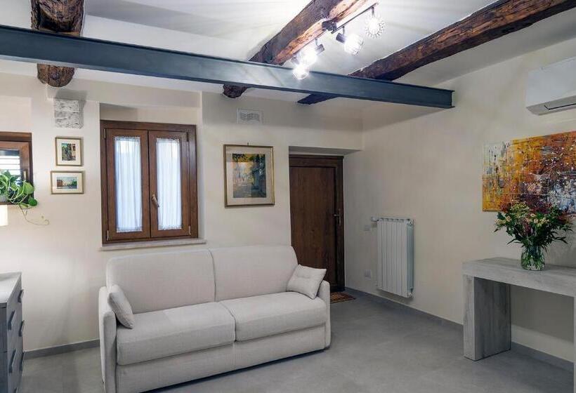 ベッドアンドブレックファースト Dimo Rè