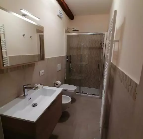 Aamiaismajoitus (B&B) Dimo  Rè