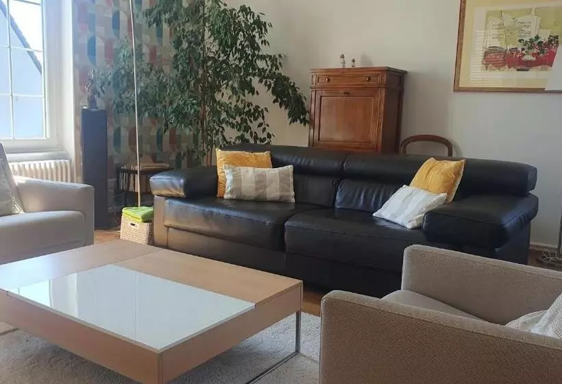 Aamiaismajoitus (B&B) La Maison D Enfance