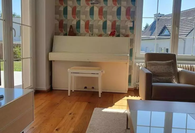 Aamiaismajoitus (B&B) La Maison D Enfance