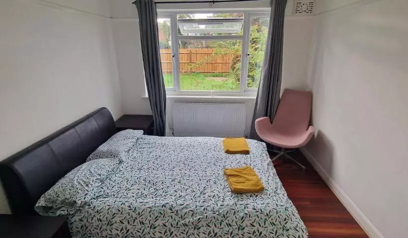 Aamiaismajoitus (B&B) Ritzs Place