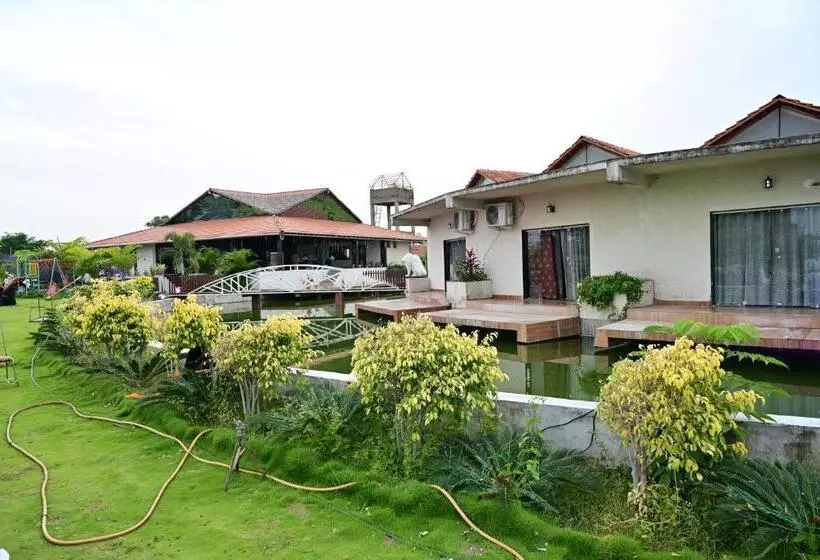 Green Gold Resort