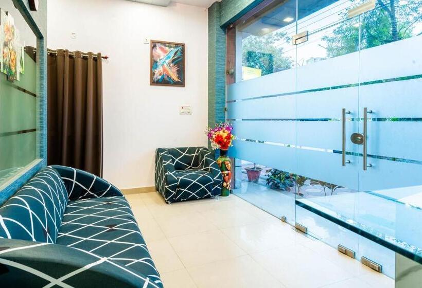 هتل Treebo Udyam Glory