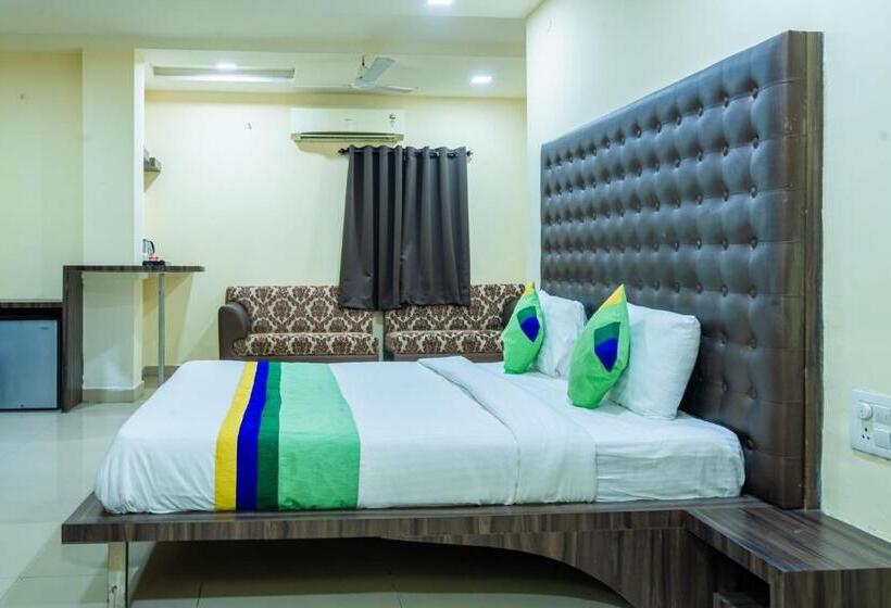 هتل Treebo Udyam Glory