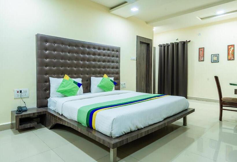 هتل Treebo Udyam Glory