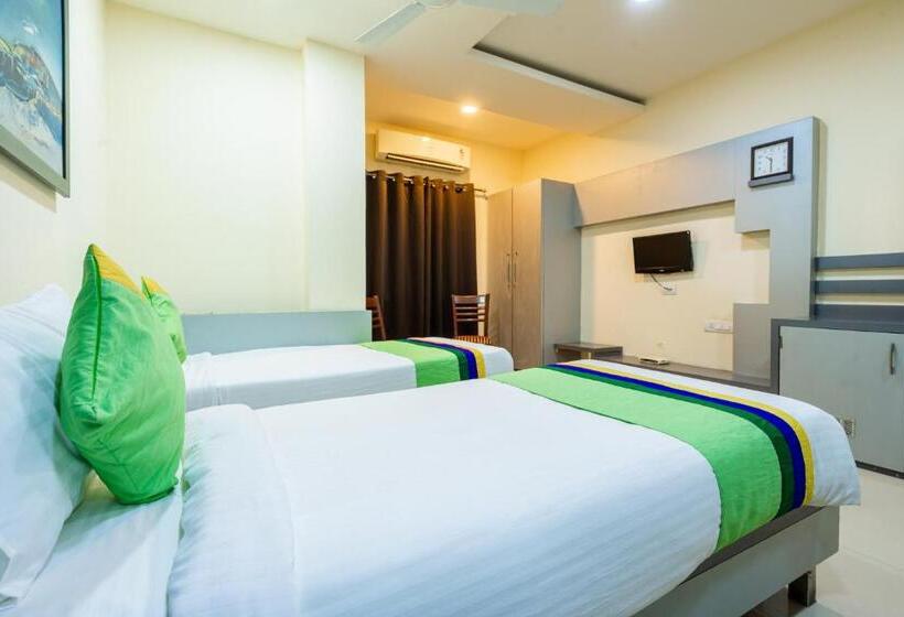 هتل Treebo Udyam Glory