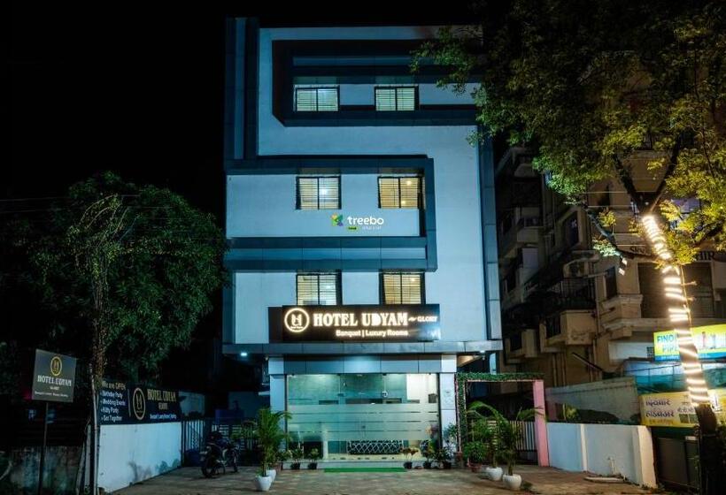 هتل Treebo Udyam Glory