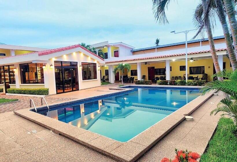 هتل Y Restaurante Maria Ofelia