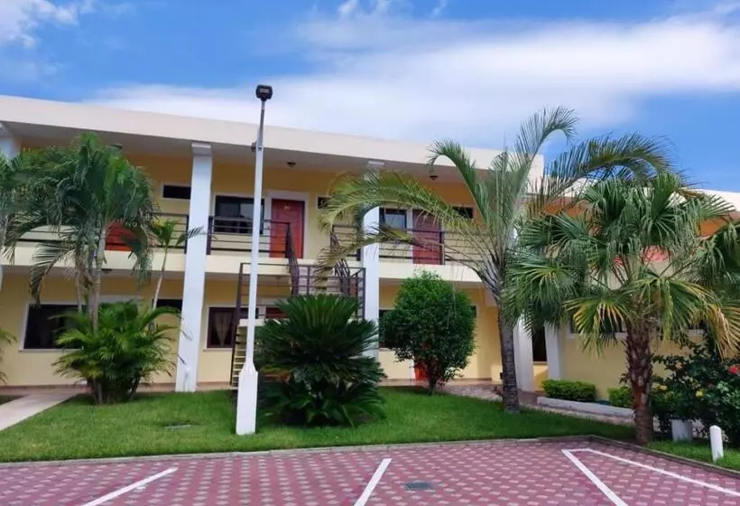 هتل Y Restaurante Maria Ofelia