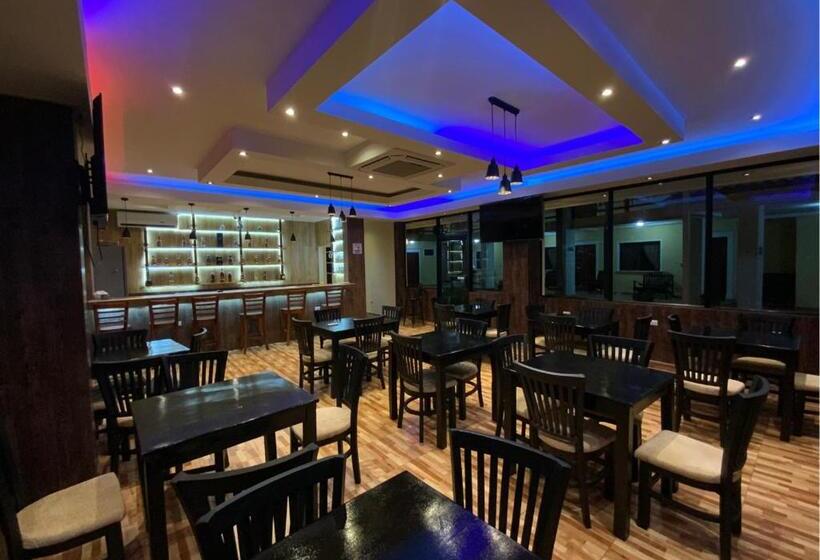 هتل Y Restaurante Maria Ofelia