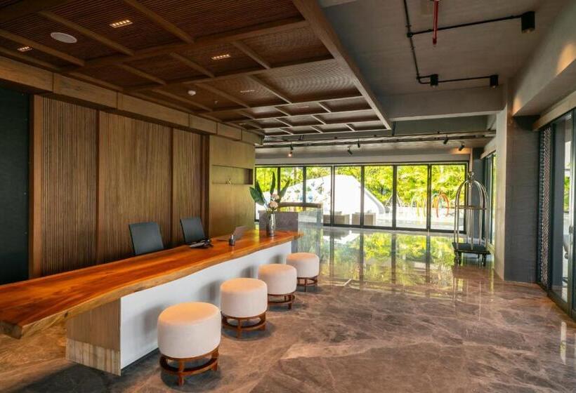 Nusa Dua Suites Powered By Cocotel