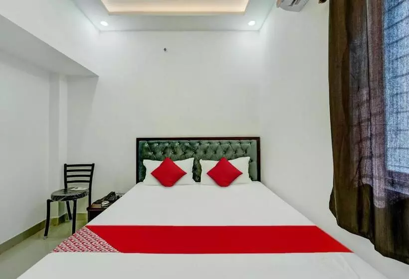 Flagship Hotel White House