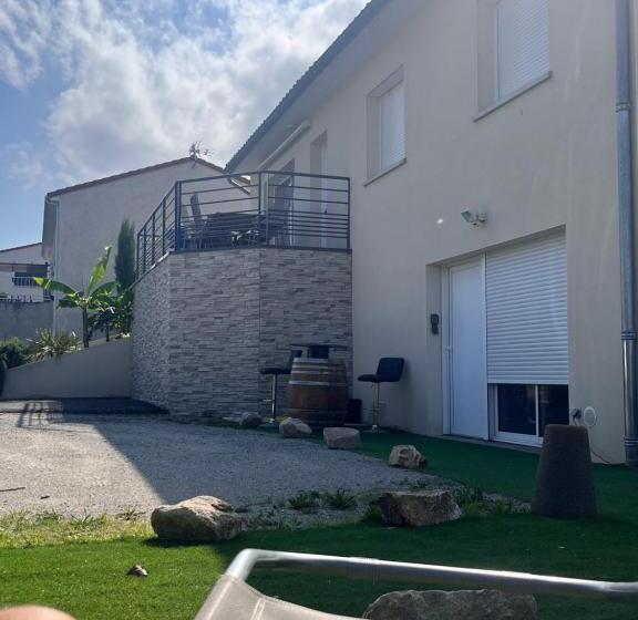 膳宿费 Chambre Où Suite Privative Accès Indépendant