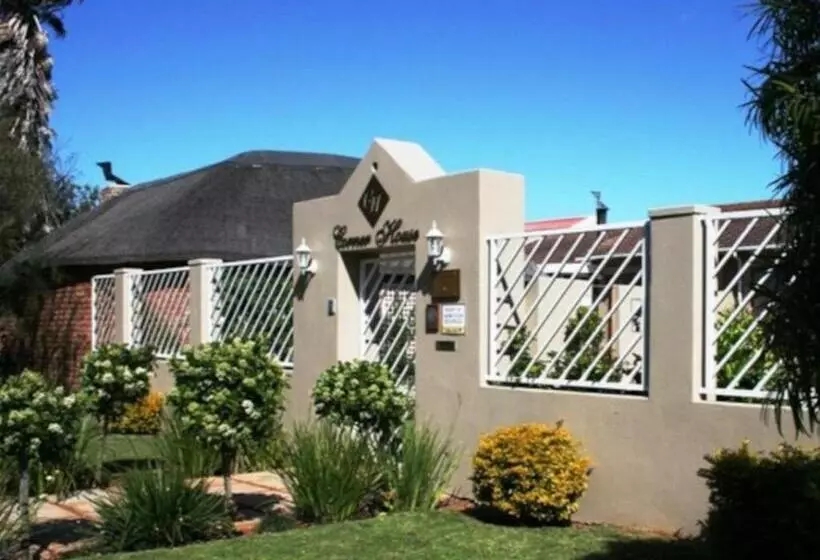 Majatalo Corner House Accommodation