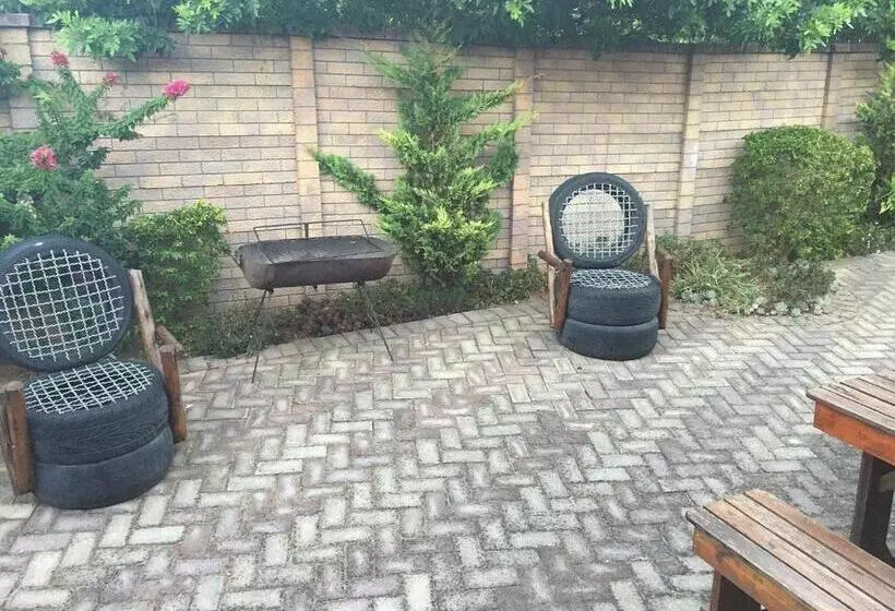 Majatalo Corner House Accommodation