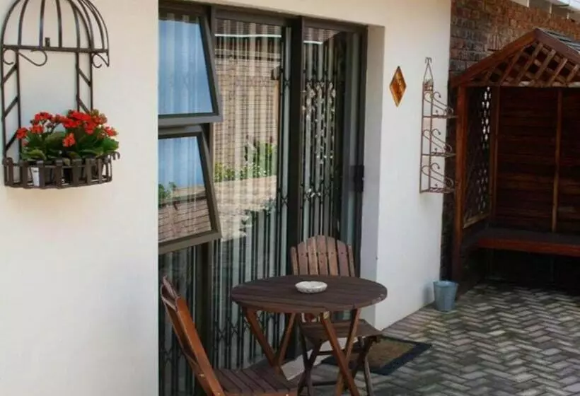 Majatalo Corner House Accommodation