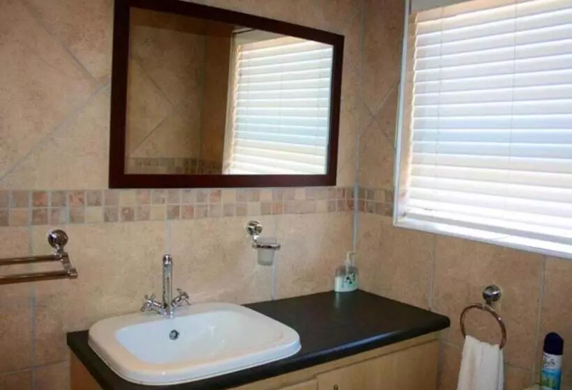 Majatalo Corner House Accommodation