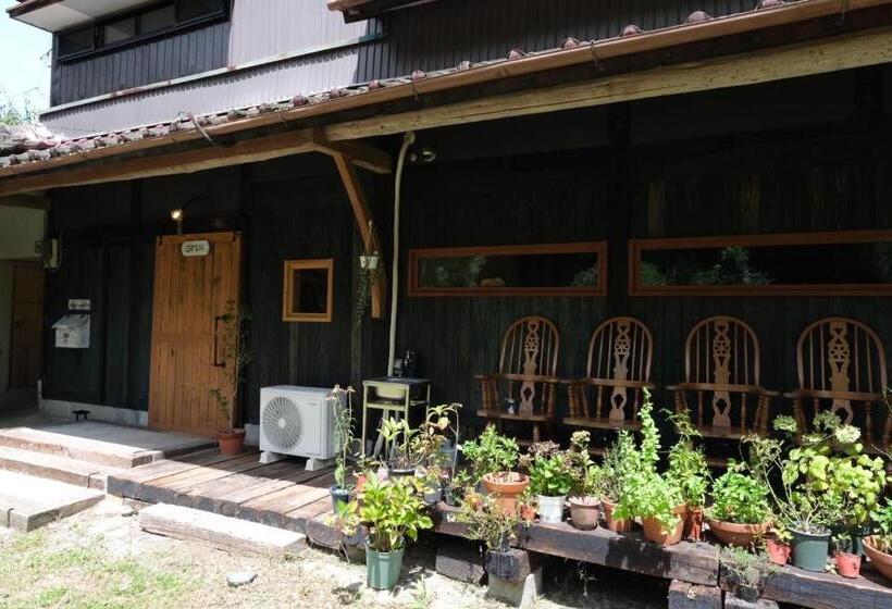 Pensionat Hostel+cafe たね