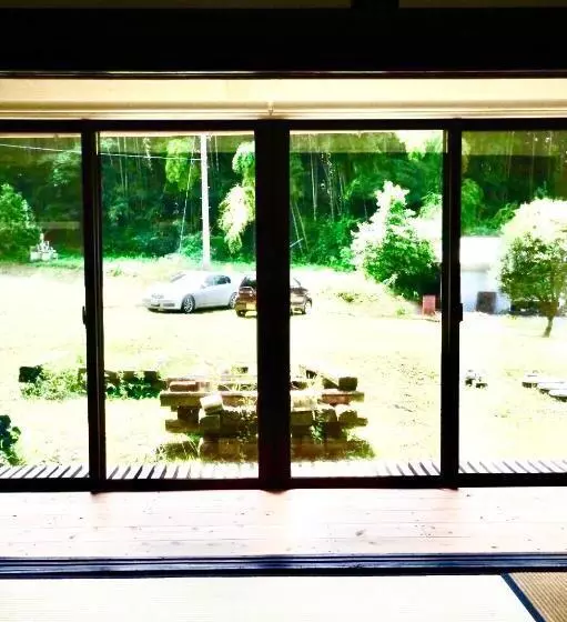 ペンション Hostel+cafe たね