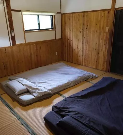 ペンション Hostel+cafe たね