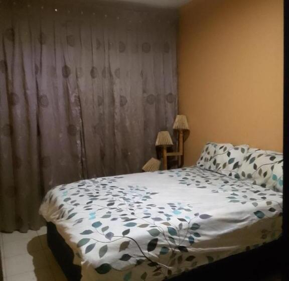 פנסיון Kathorus Short Term Rentals