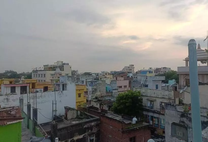Majatalo Krishna P. Guest House
