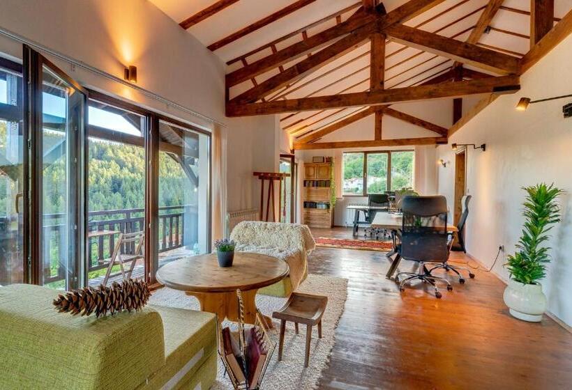 Pensjonat The Pine Levochevo   Guesthouse And Coworking Space