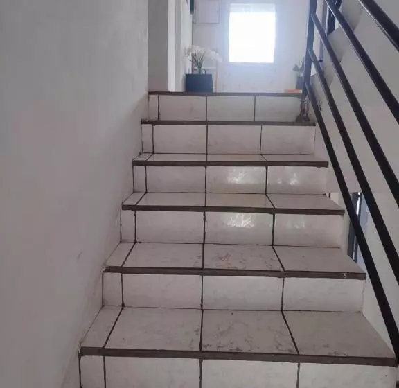 پانسیون Villa Saphira