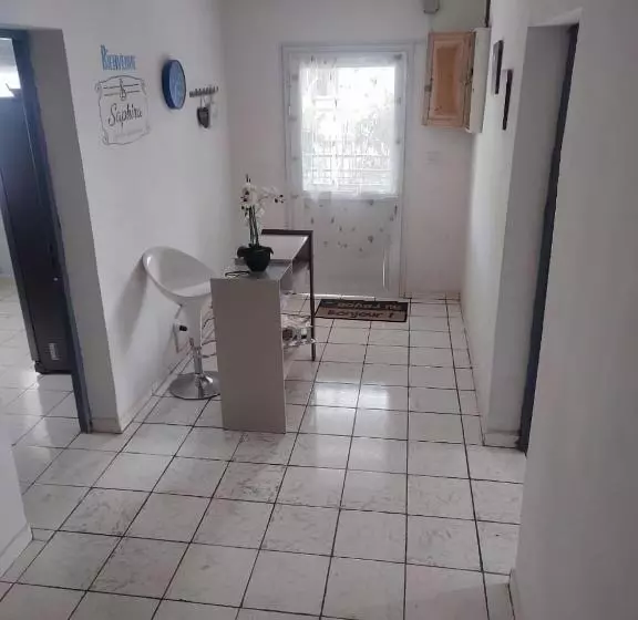 پانسیون Villa Saphira